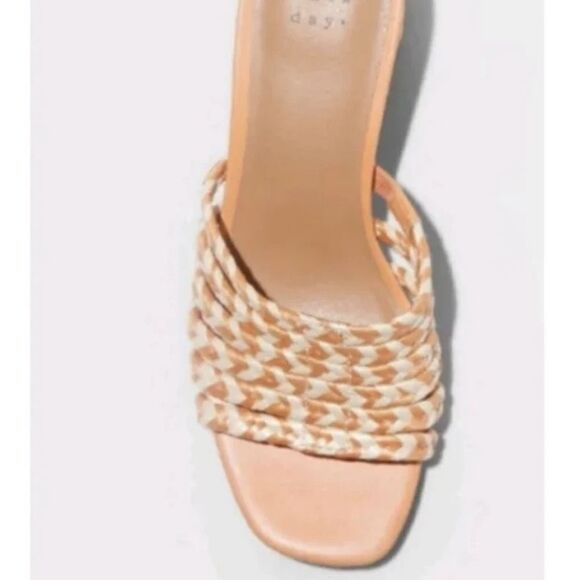 𝅺⭐️nwt Universal Threads Rachel Woven Block Heel Slide Sandals⭐️ - Picture 2 of 8